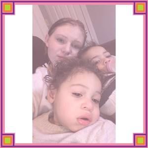 Meet your Posher, Caitlin